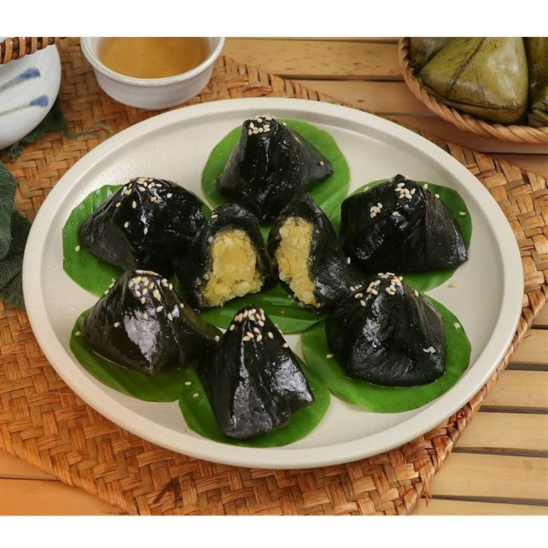 Bánh Ít Lá Gai | Ramie Leaf Rice Cake