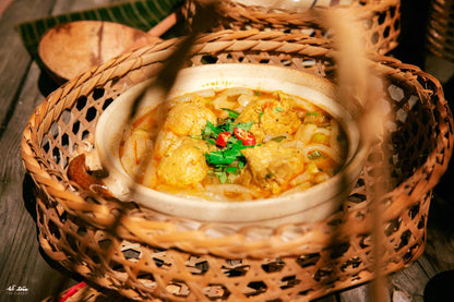 Bánh Canh Bột Gạo Chả Tôm Cua | Rice Noodle Soup with Shrimp & Crab Cake